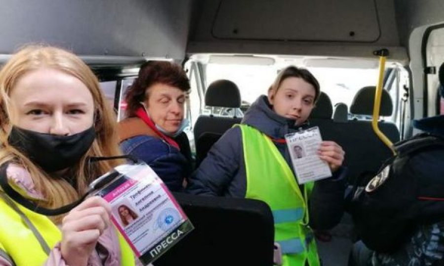 13 gazetarë arrestohen gjatë protestave kundër luftës në Shën Petersburg