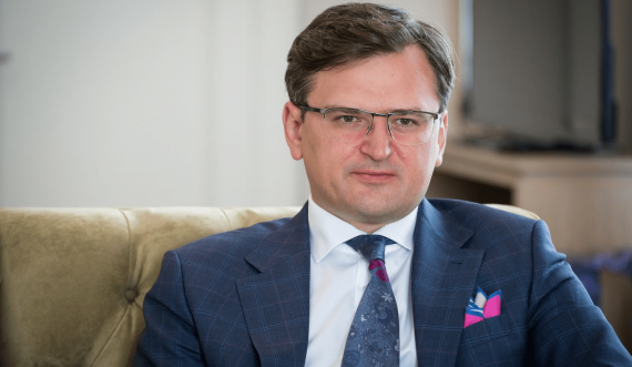 Kuleba – Perëndimit: Na ndihmoni të luftojmë kundër Putinit, do ta shmangni një luftë të madhe