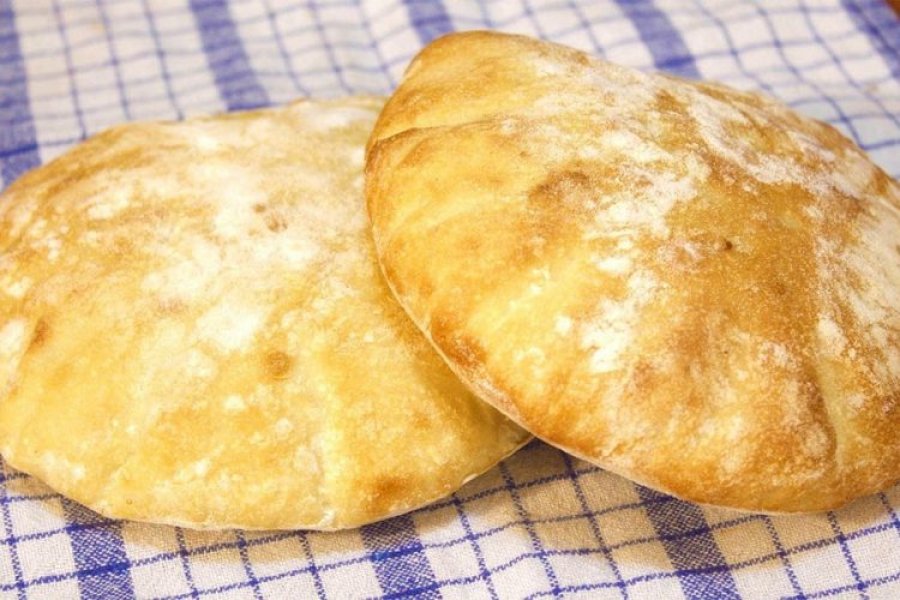 Receta për bukën pa miell, të cilën e lejojnë dietat më të njohura