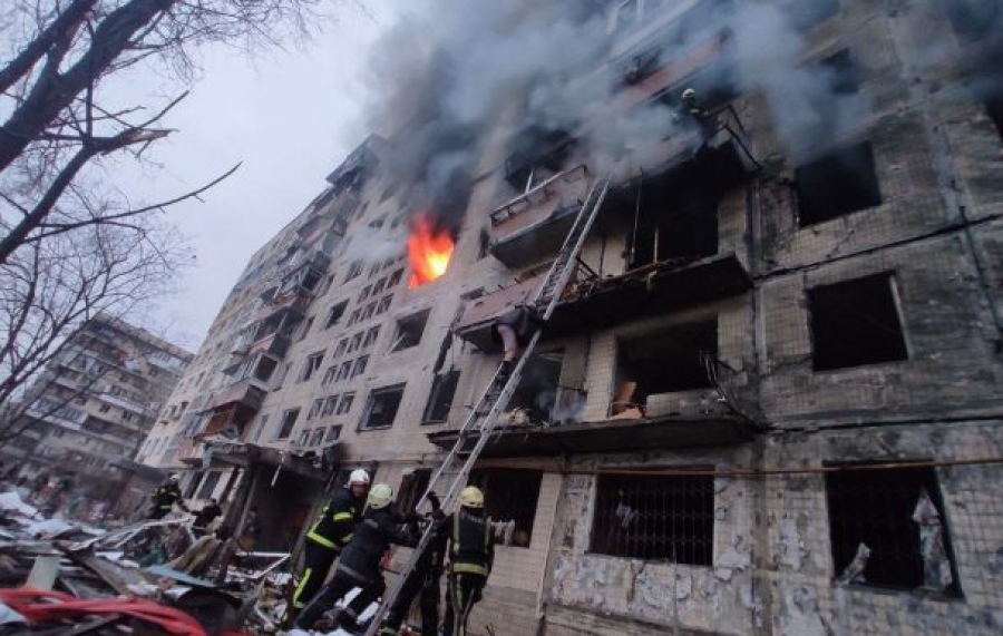 Pamje nga qyteti i Kievit pas sulmeve nga forcat ruse