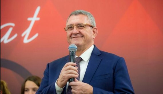 Duka rizgjidhet president i FSHF-së, e fiton mandatin e gjashtë