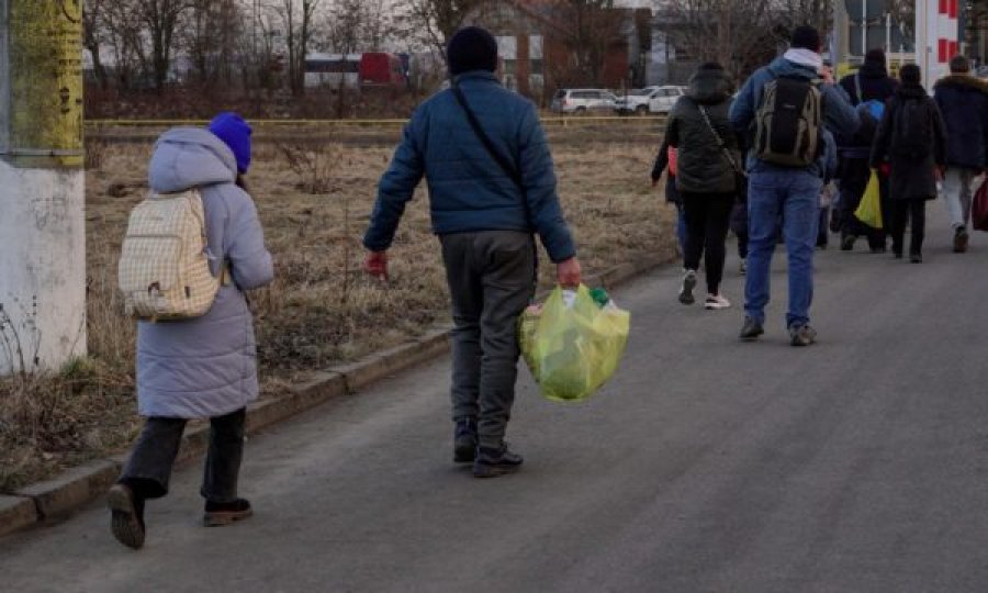 Numri i refugjatëve ukrainas kalon 3 milionë