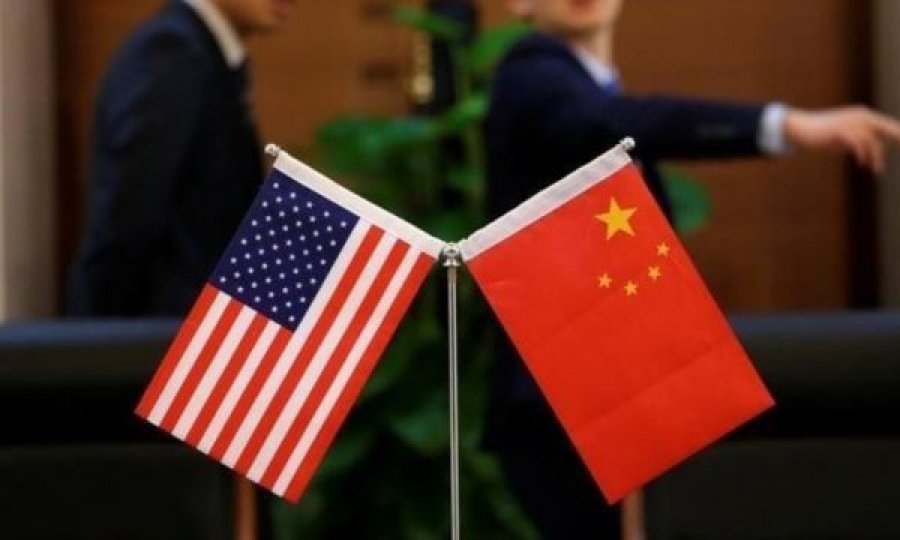 SHBA e paralajmëroi për pasoja të rënda nëse e mbështet Rusinë, reagon Kina