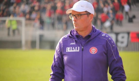 Munishi në stilin e tij e zbulon që Begolli është emëruar trajner te skuadra e njohur kosovare