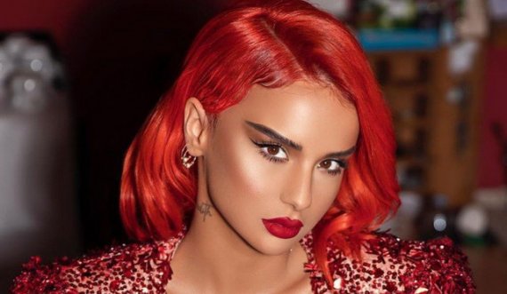 Rina rikthehet më provokative në Instagram