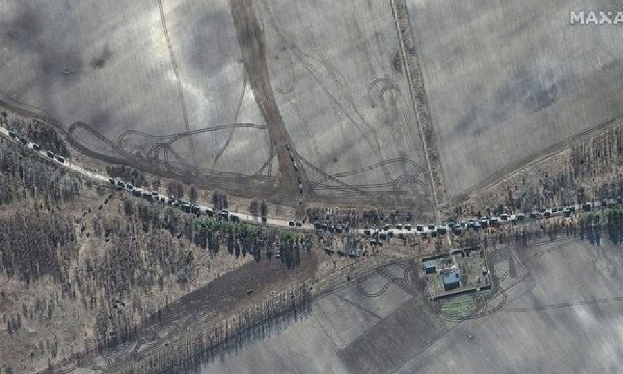 “Misteri” i autokolonës ruse, si po ndryshojnë taktikat e Kremlinit në Ukrainë