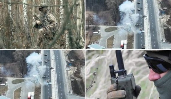 Skuadra elitë “Ujqërit” e Ukrainës sulmon kolonën me tanke ruse