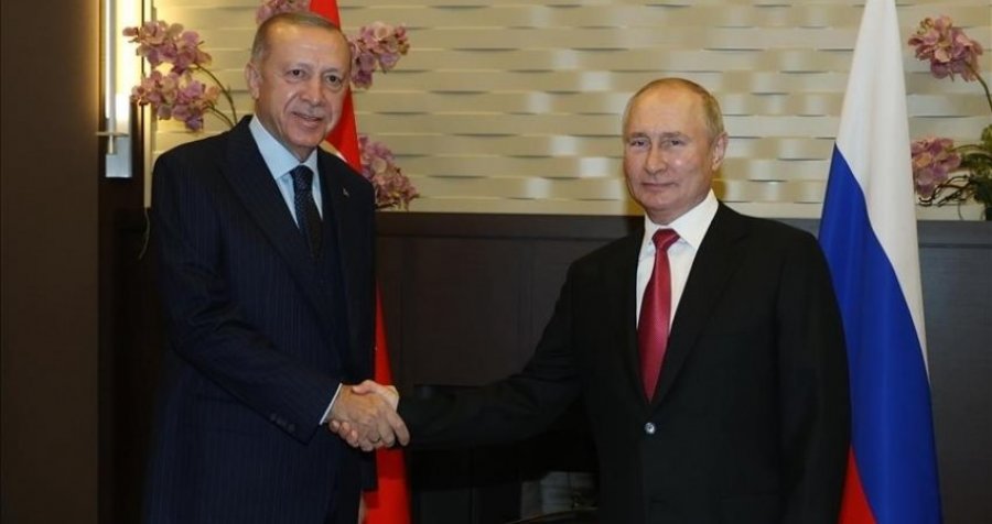 Erdogan telefonon Putinin