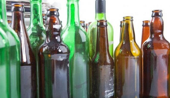 A e dini pse shishet e birrës janë ngjyrë kafe dhe jeshile?