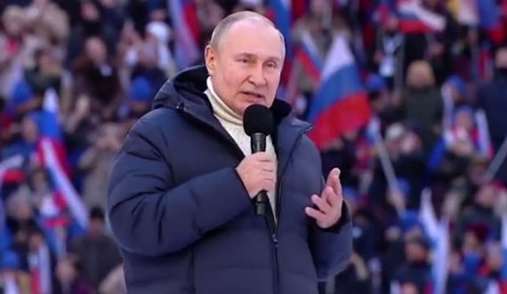 Putin me xhaketë 11 mijë euro sot në tubimin e mbajtur në Moskë