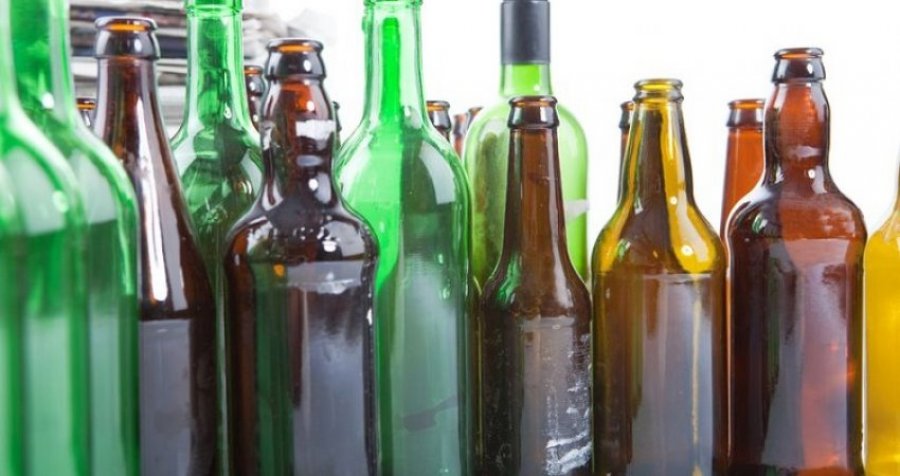 A e dini pse shishet e birrës janë ngjyrë kafe dhe jeshile?