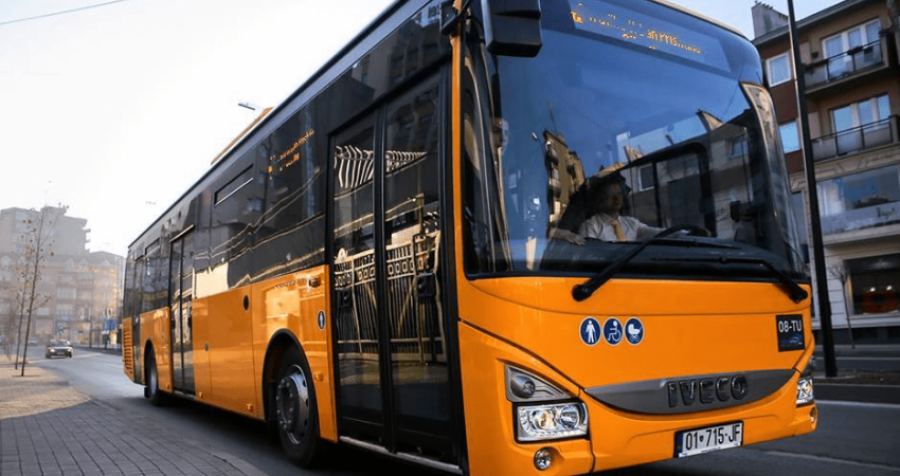 Merret vendimi: Nga nesër qytetarët nuk do ta paguajnë biletën e autobusit