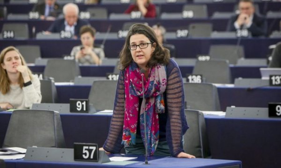 Eurodeputetja franceze: Serbia dërgoi mesazh të rrezikshëm që s’i vendosi sanksione Rusisë