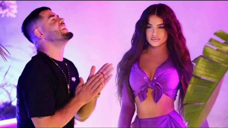 Tha se i mungon Dhurata, Noizy e fshin postimin