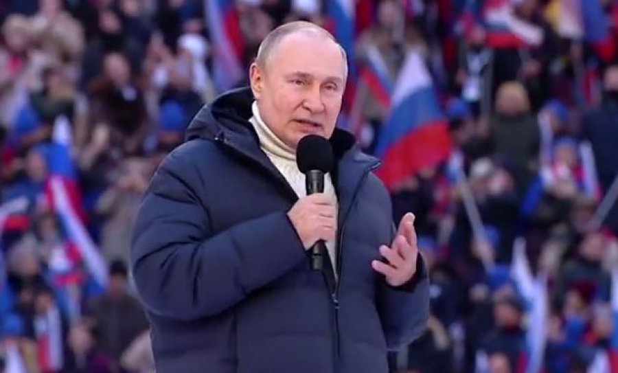 Putin me xhaketë 11 mijë euro sot në tubimin e mbajtur në Moskë