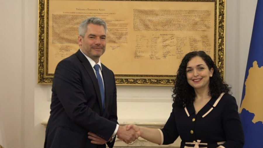 Presidentja Osmani takohet me kancelarin austriak, Karl Nehammer