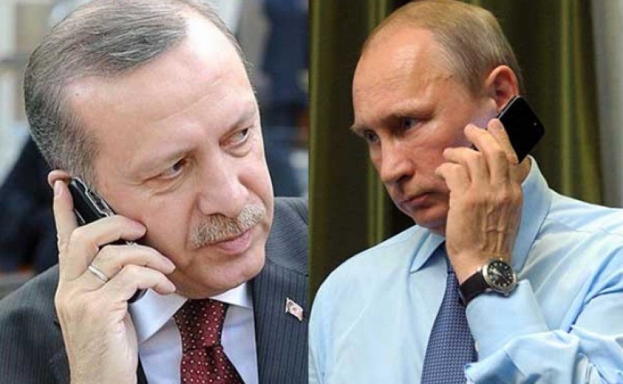 Erdogan zhvillon një bisedë telefonike me Putinin