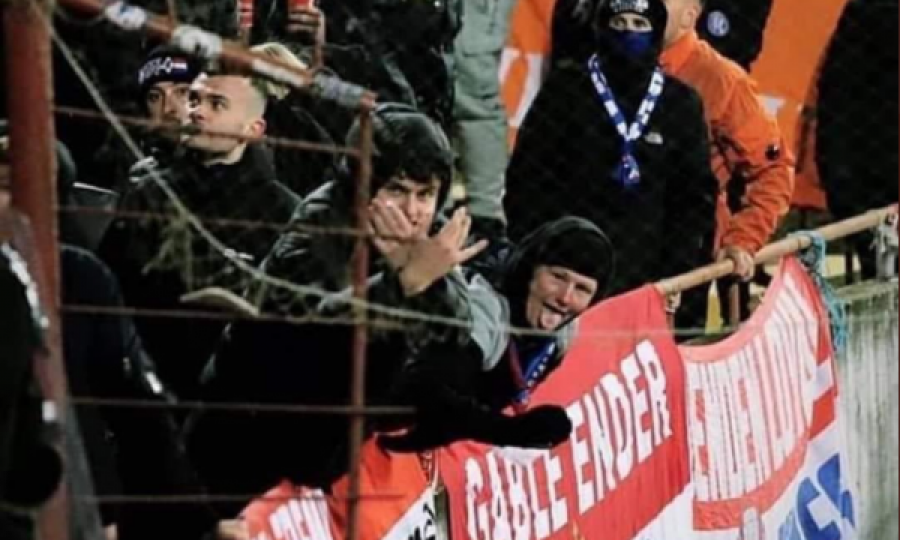 Tifozët skocezë para syve të atyre serbë e festuan me shqiponjë kualifikimin