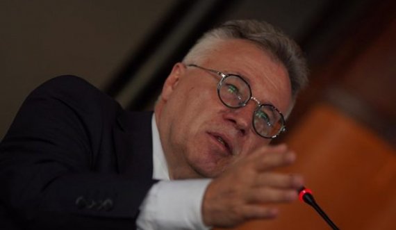 Presidenti i Rusisë në Bosnjë po nxit luftë