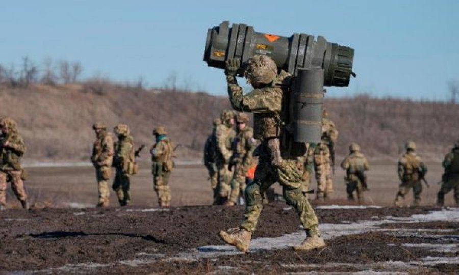 Ky shtet refuzon ndihmën ushtarake për Ukrainën