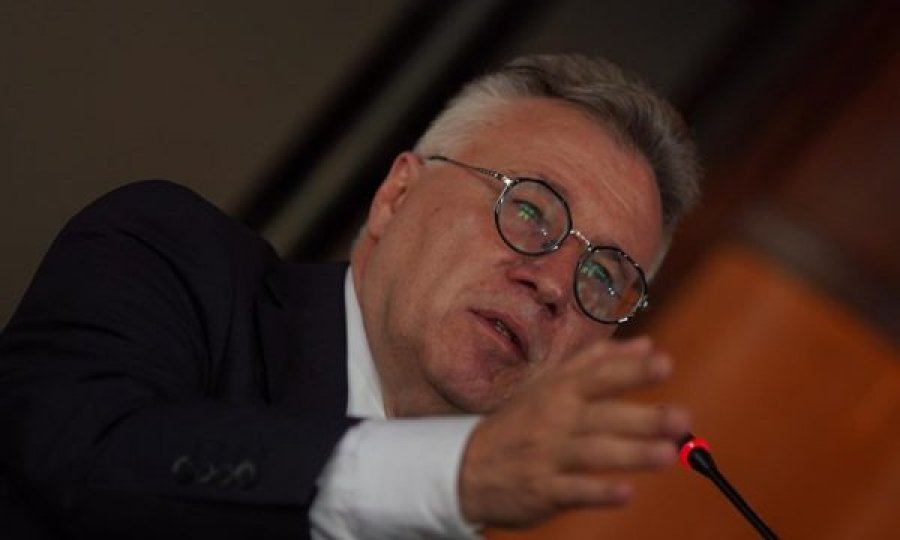 Presidenti i Rusisë në Bosnjë po nxit luftë