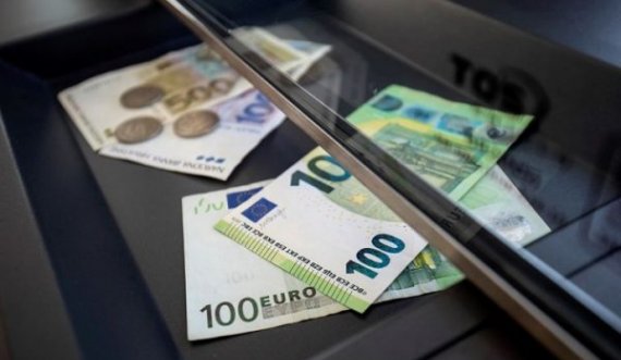 Kosova me pagën më të ulët minimale në Europë, pse dështoi rritja e saj?