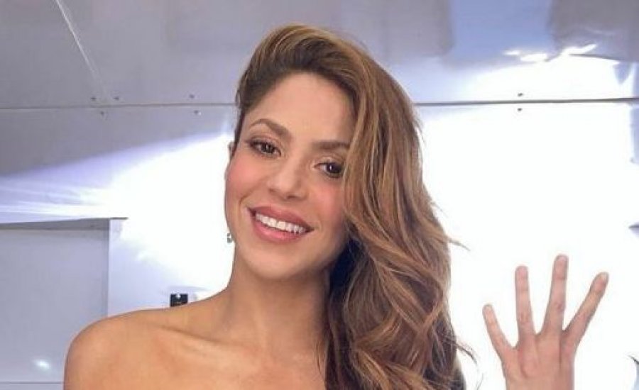 Shakira provokon fansat e Real Madrid
