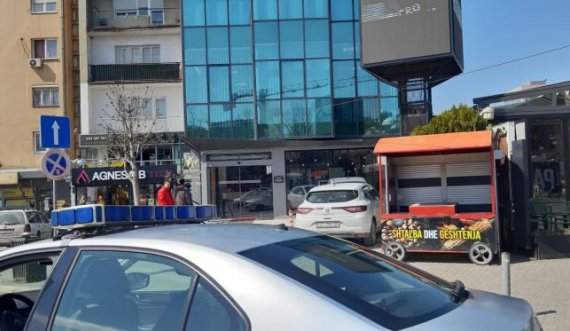 Pamje nga aksioni i ATK’së dhe Policisë në qendër të Prishtinës