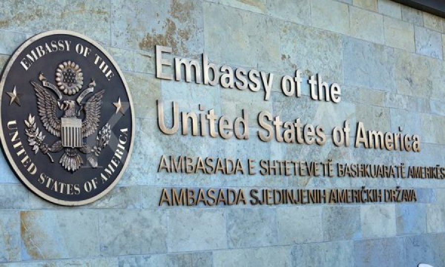 Ambasada amerikane në Prishtinë shpërndan një video për rrenat e Putinit