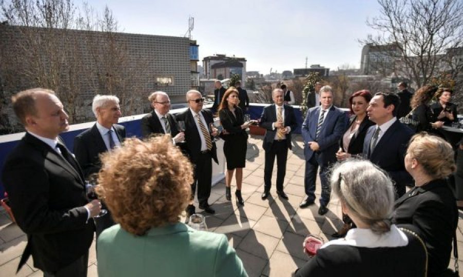 Pritja e Kurtit për 23 vjetorin e bombardimeve, ambasadorët e QUINT’it nuk shihen aty