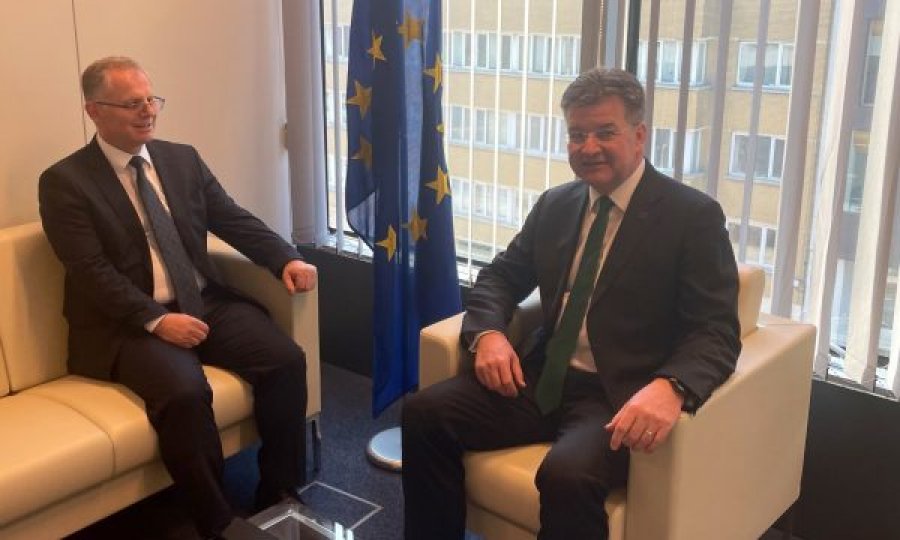 Lajçak pas takimit me Bislimin: Diskutimet nuk ishin të lehta