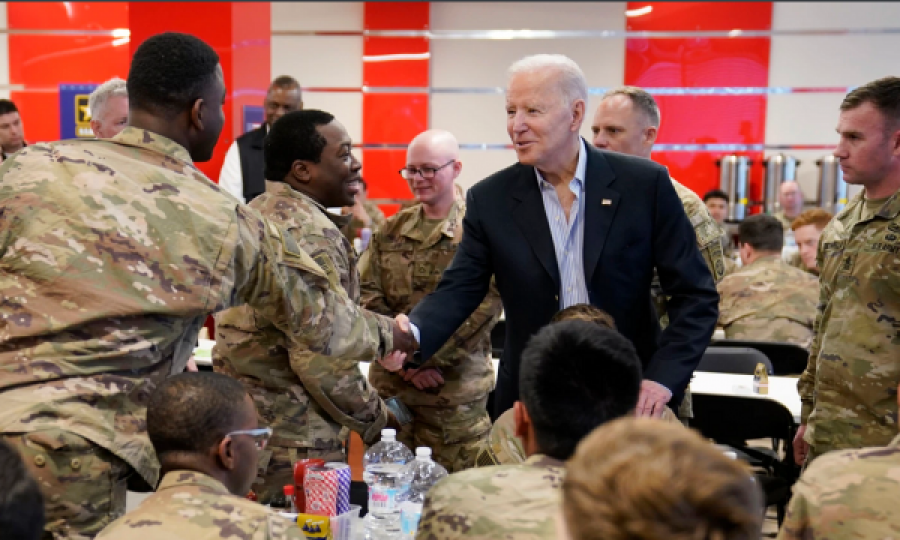 Biden takon ushtarët amerikanë në Poloni