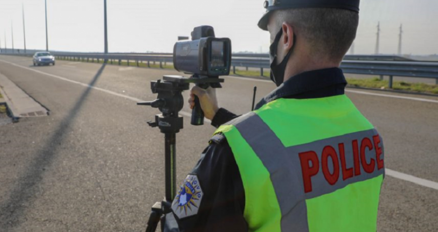 Policia del me radarë në autostradë, kjo ishte shpejtësia me e madhe që regjistroi