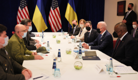 Pas takimit me Biden e Blinken, ministri i Jashtëm ukrainas tregon çka i premtuan amerikanët