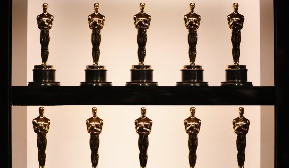 Aktori i njohur bën thirrje për bojkot nëse Zelenskyy nuk është i pranishëm në “Oscar 2022”