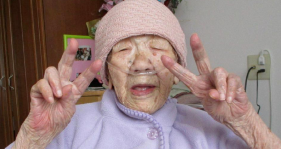 Mbushi 119 vjet, ja dy sekretet e jetëgjatësisë nga një e moshuar në Japoni (Video)