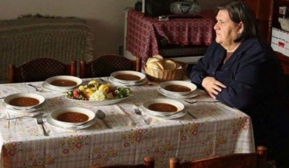 Qerkezi refuzoi ushqimin në Beograd: Unë e kom marr bukën nga shpia, nuk e ha bukën e tyre
