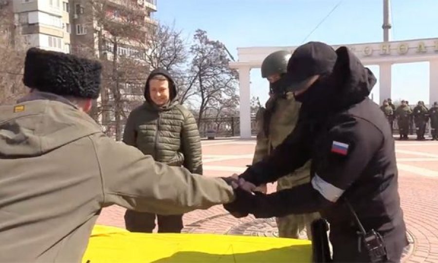 Rusët e bëjnë një video propagandistike, CNN: Thonë se Melitopoli s’është më pjesë e Ukrainës