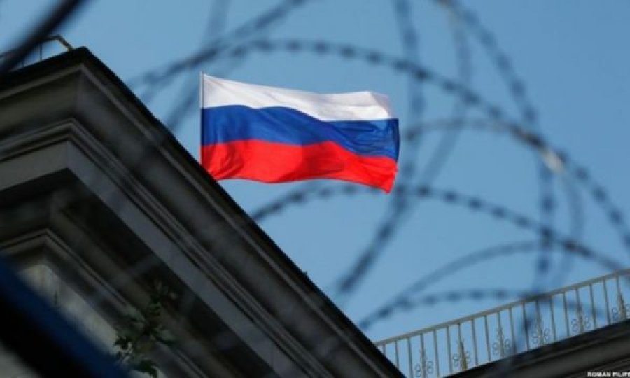 Holanda dëbon 17 agjentë të inteligjencës ruse