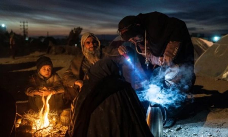 Në Afganistan njerëzit po shesin foshnjet dhe vajzat e reja për t’i mbijetuar urisë