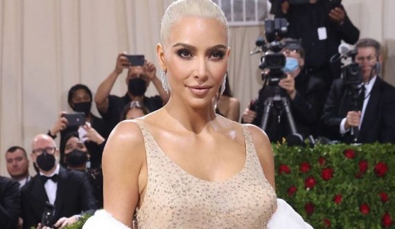 Shkëlqeu në Met Gala, Kim Kardashian bëri një sakrificë të madhe për t’u veshur si Marilyn Monroe