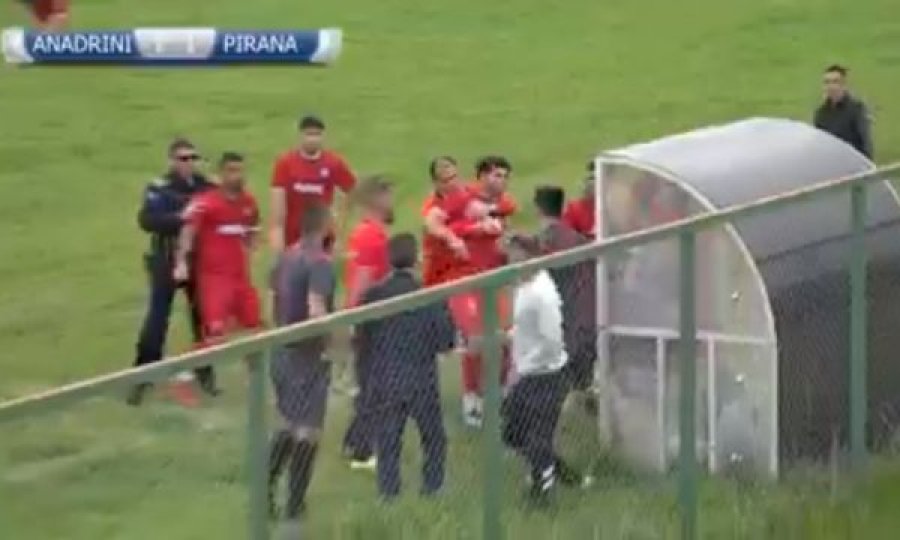 Rikthehet dhuna në futbollin kosovar, sulmohet fizikisht gjyqtari kryesor