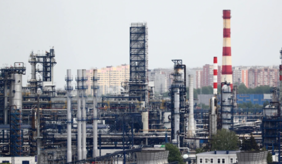 Europa mund ta ketë të vështirë eliminimin e naftës ruse