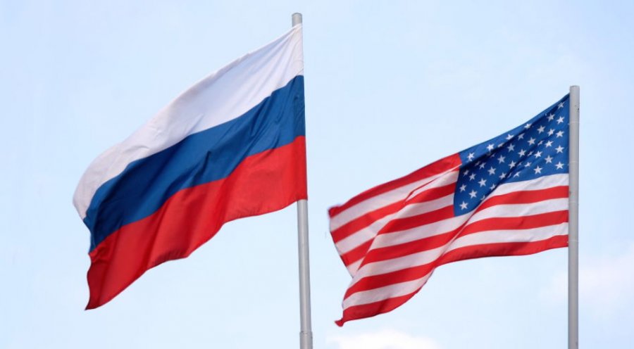 Vetëm duke kundërshtuar Amerikën, Rusia mund të jetë një lojtar global