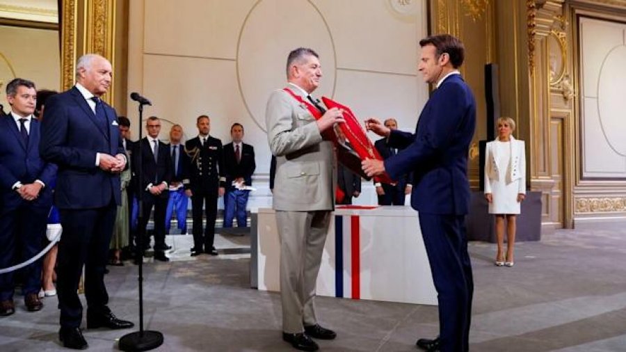 Macron inaugurohet për mandatin e dytë
