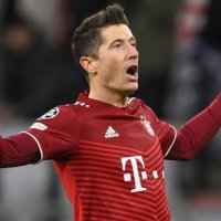 Barça e ofron para dhe një sulmues për Lewandowskin