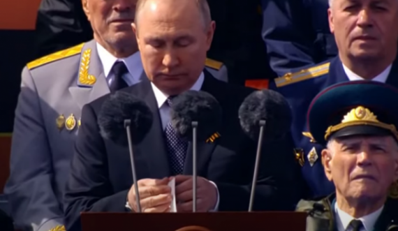 Putin nis fjalimin në Ditën e Fitores, hedh akuza ndaj SHBA-së