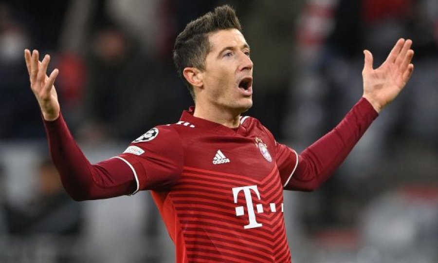 Barça e ofron para dhe një sulmues për Lewandowskin