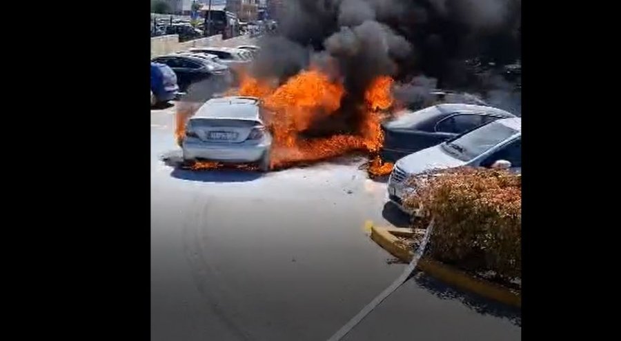 “Shkrumb e hi”, veturat u dogjën në parking në Veternik 