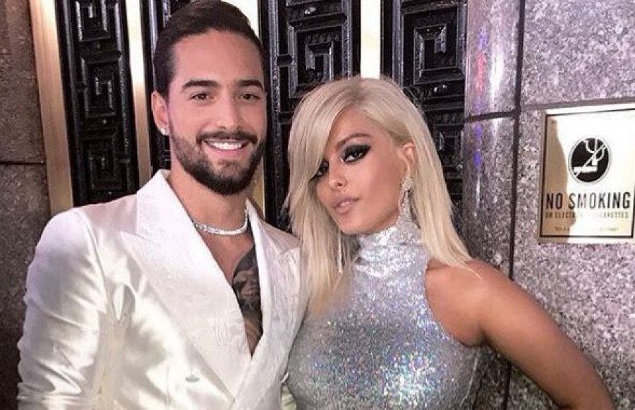Maluma shfaqet krah këngëtares shqiptare